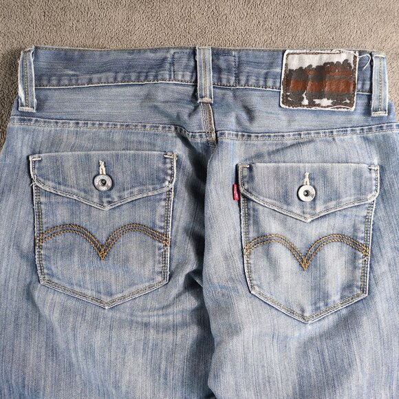 Levi’s 514 Slim Straight Jeans Men’s W31 L32 Light Wash Denim Classic Fit - Picture 11 of 12